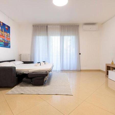 Boscoincitta Apt With Garage And Whirlpool Tub Bari Dış mekan fotoğraf