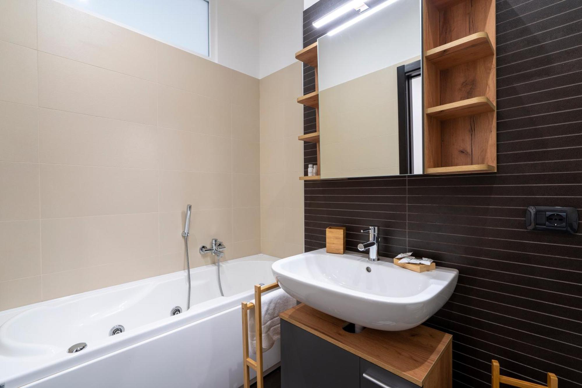 Boscoincitta Apt With Garage And Whirlpool Tub Bari Dış mekan fotoğraf
